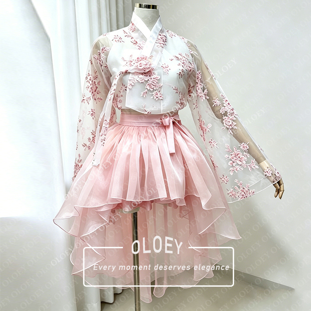 OLOEY モダン花柄プリントショートコンサート韓服 202 - Modern Korean Lifestyle のレビューと価格